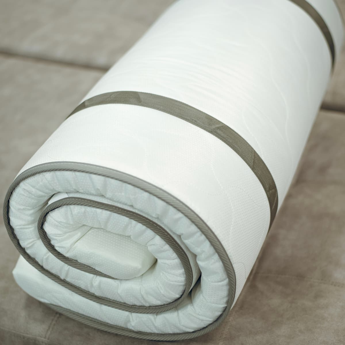 CAT IN BED Топер BASIC SOFT - 3